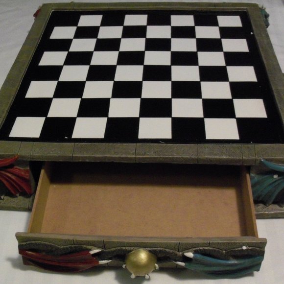 Collectors Dragon Chess Board set - Picture 12 of 12